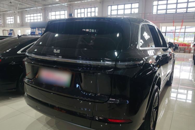 Used Li Auto L7 2024 Pro Model Rear Right 45 Deg