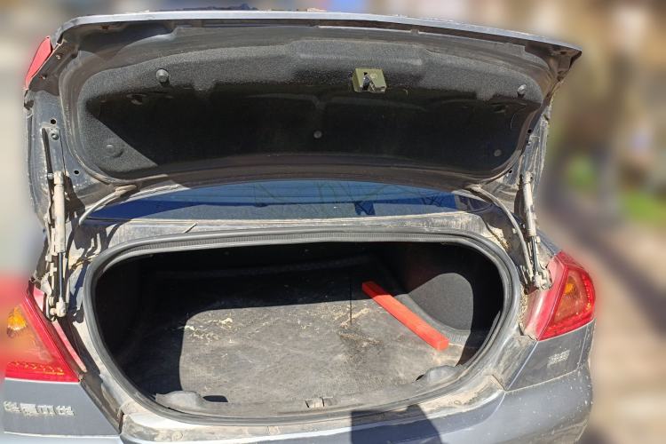 Used Brilliance Junjie 2011 1.6L Manual Economy Model Trunk