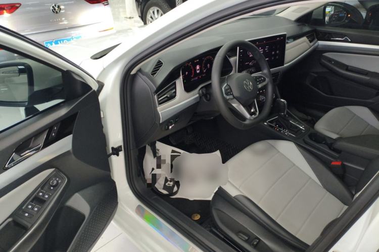 Used Volkswagen Bora 2023 200TSI DSG SmartDrive PRO Edition