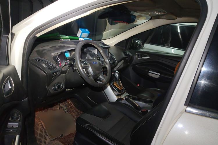 Used Ford Kuga 2013 1.6L GTDi Two-Wheel-Drive Trend Model