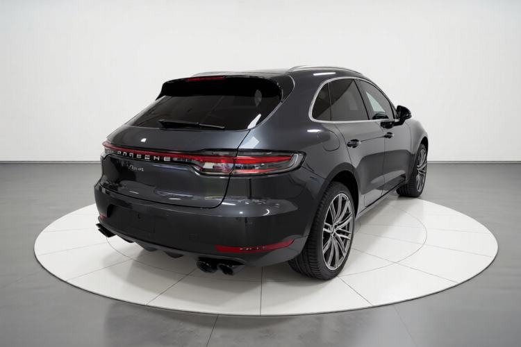 Used Porsche Macan 2021 Macan 2.0T Rear Right 45 Deg