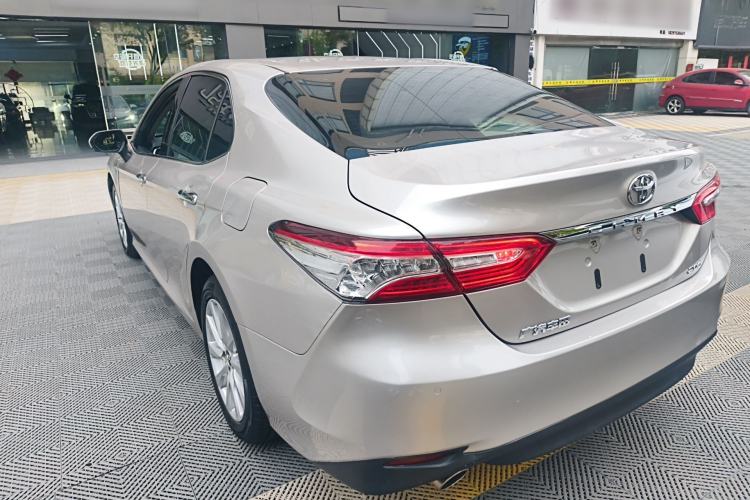 Used Toyota Camry 2019 Revised Version 2.0G Luxury Edition
