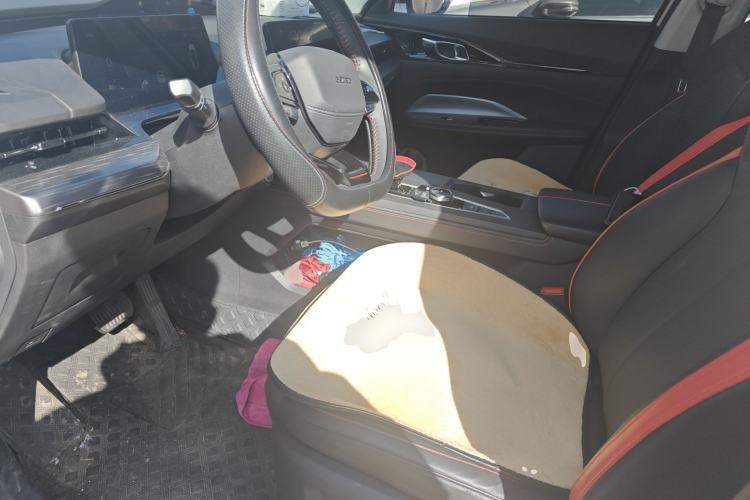 Used CHANGAN OSHAN Z6 2022 Blue Whale 1.5T DCT Smart Navigation Model