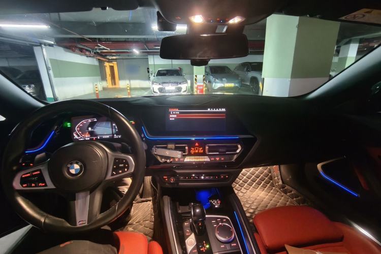 Used BMW Z4 2022 sDrive 25i M Sport Package Center Console