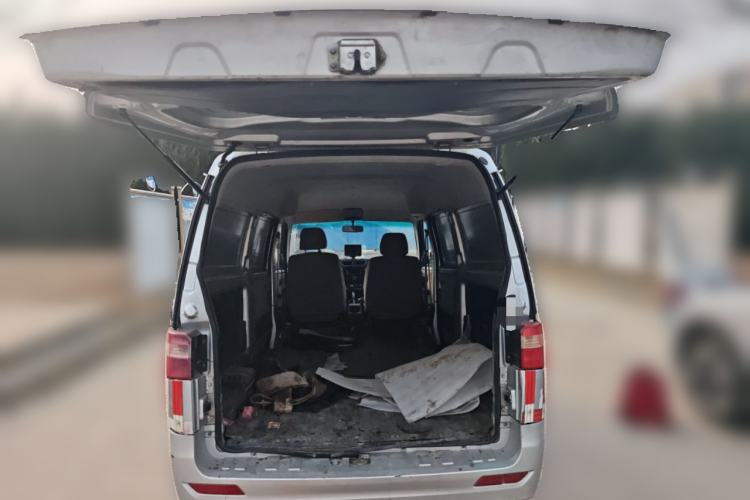 Used Jinbei Hiace X30 2016 1.3L Van Standard Edition DLCG12
