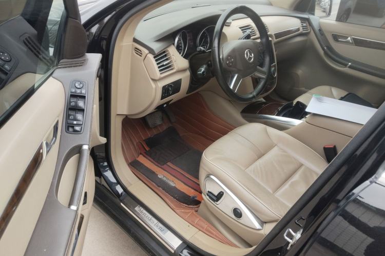 Used Mercedes-Benz R-Class 2010 R 350 L 4MATIC