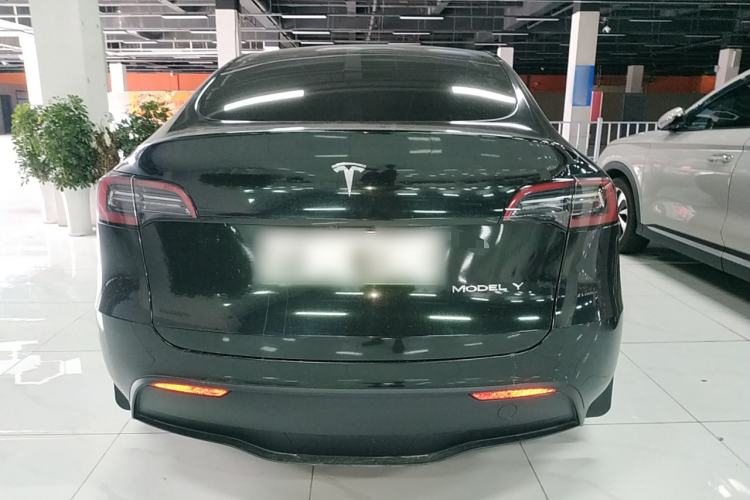 Used Tesla Model Y 2024 Rear-Wheel-Drive Version

