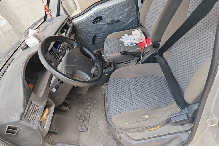 Used Wuling Zhiguang 2015 1.2L Practical LS-I Model
