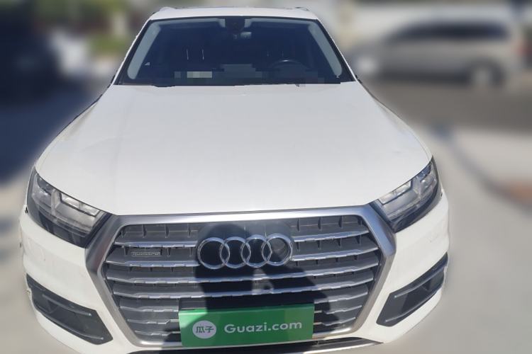 Used Audi Q7 2018 40 TFSI Comfort Model