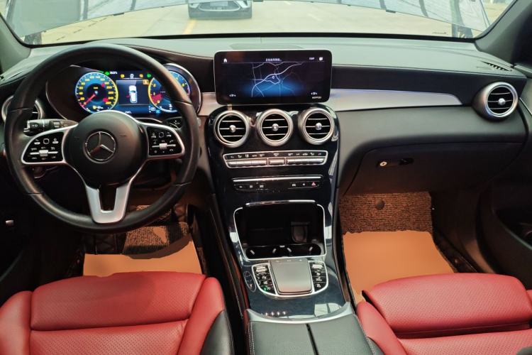 Used Mercedes-Benz GLC 2020 Facelift GLC 300 L 4MATIC Dynamic Edition
