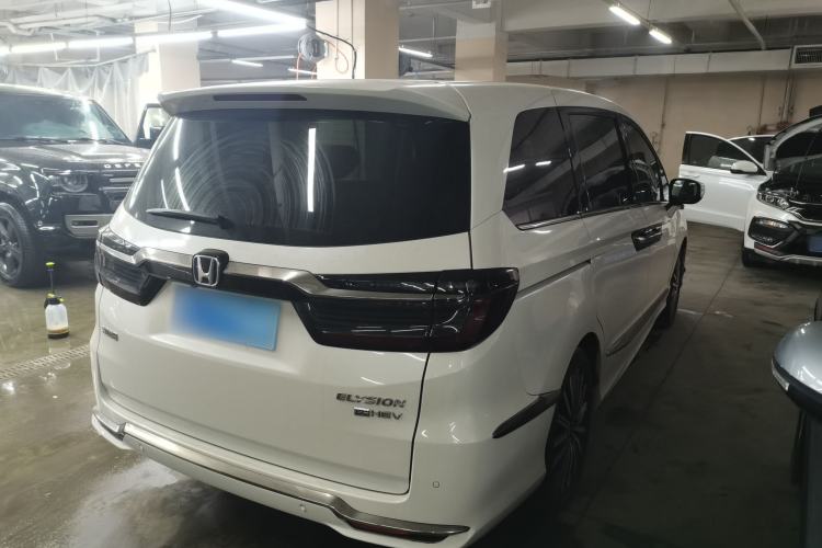 Used Honda Elysion 2022 2.0L eHEV Prestige Edition Rear Right 45 Deg