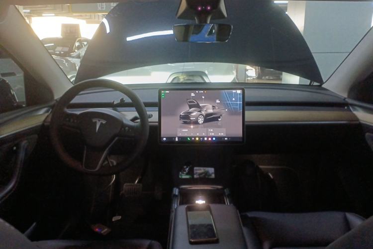 Used Tesla Model Y 2022 Long-Range All-Wheel-Drive Version