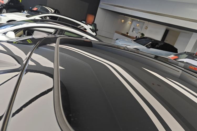 Used Nio ES8 2024 75 kWh Roof