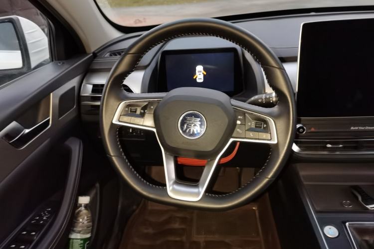 Used BYD Qin Pro 2019 Super Edition 1.5TI Automatic Smart Connect Brilliance Model China VI Standard