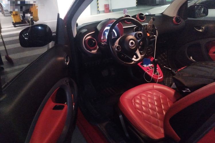 Used smart fortwo 2018 1.0L 52kW Hardtop Passion Edition China V Standard
