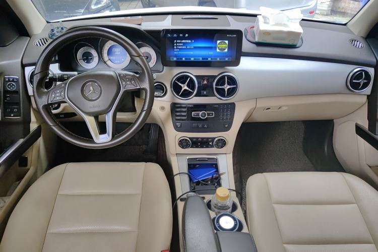 Used Mercedes-Benz GLK-Class 2013 GLK 300 4MATIC Dynamic Sunroof Model