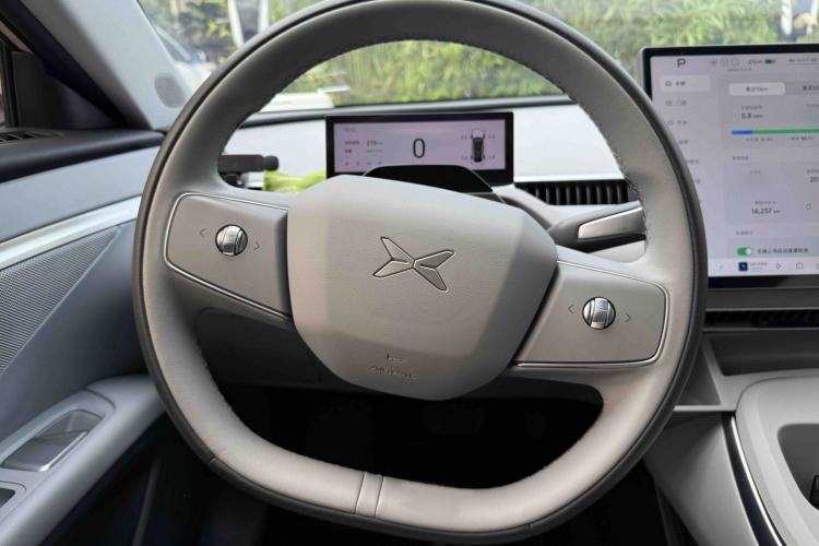 Used XPeng MONA M03 2024 620 with Ultra-Long Range Interior 10