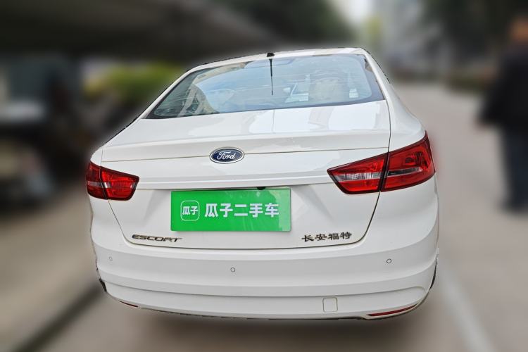 Used Ford Escort 2015 1.5L Manual Comfort Model
