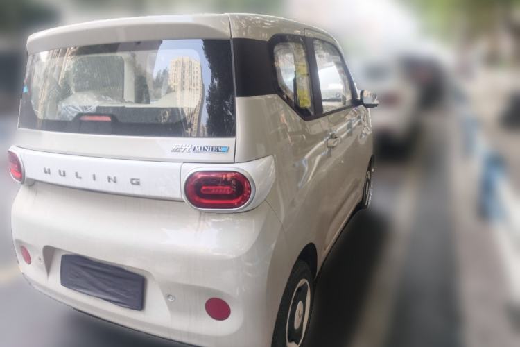 Used Wuling Hongguang MINIEV 2024 3rd Generation 215km Youth Edition