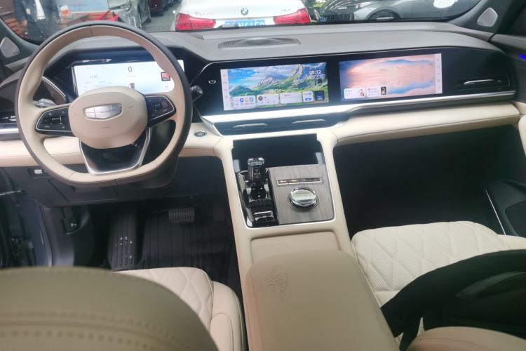 Used Geely Auto Monjaro L 2025 Dongfang Yao 2.0TD Automatic Lanxing Edition Center Console