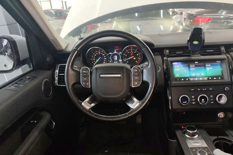 Used Land Rover Discovery 2018 3.0 SC V6 SE