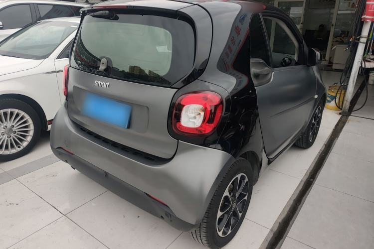 Used smart fortwo 2015 1.0L 52 kW Hardtop Passion Edition
