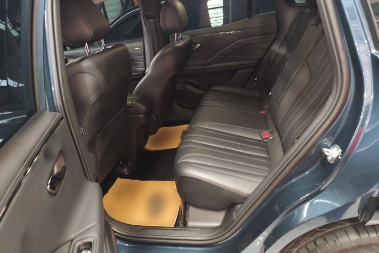 Used AION V 2024 Aion Tyrannosaurus 650 Smart Premium Edition