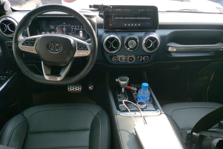 Used BAIC Off-Road BJ40 2019 2.3T Automatic Four-Wheel Drive Ring the Tower Champion Edition China VI
