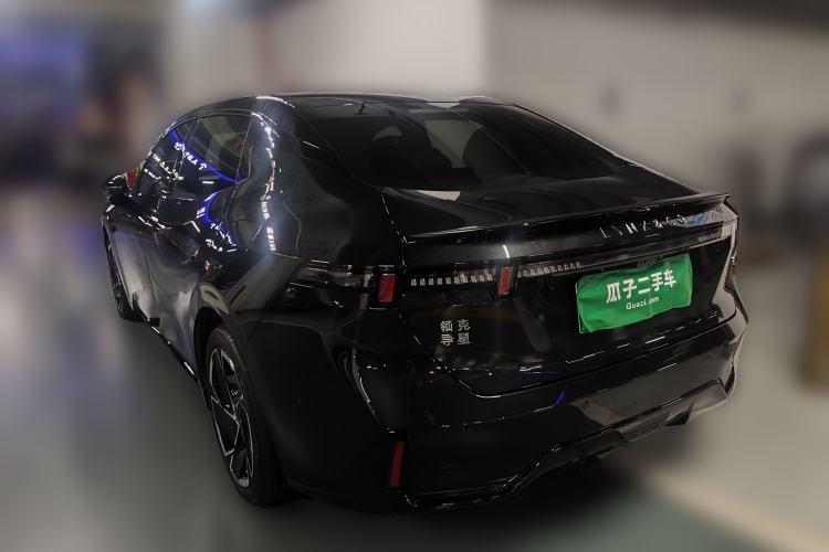 Used Lynk & Co 07 2024 EM-P 126 Long-Range Halo
