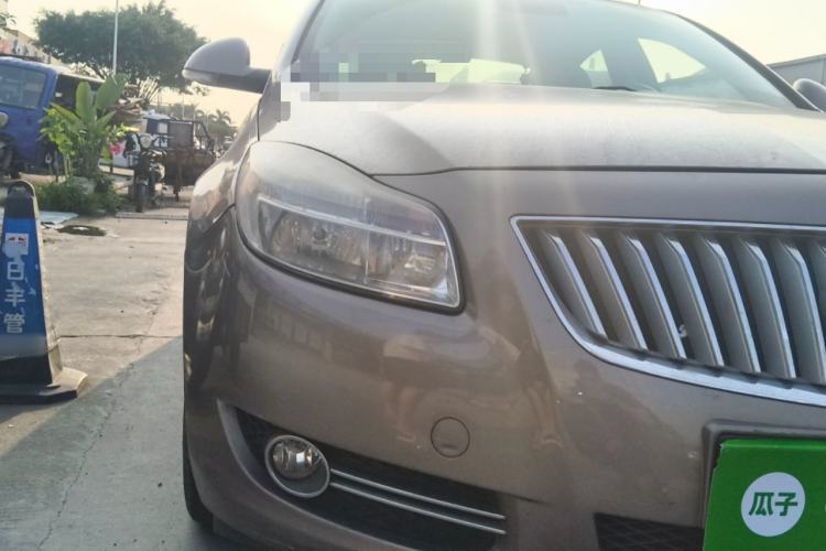 Used Buick Regal 2012 2.0L Luxury Edition Right Front Headlight