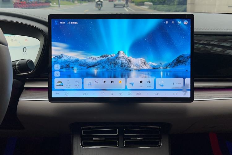 Used BYD Han 2024 DM-i Glory Edition 200KM Flagship Model Audio And AC Panel