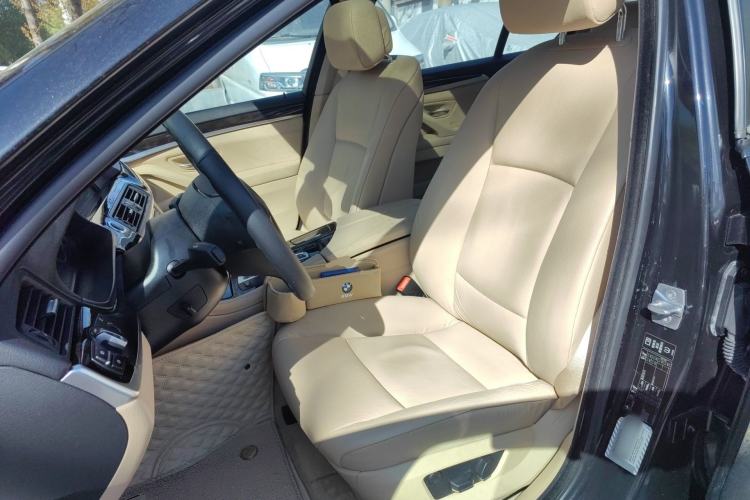 Used BMW 5 Series 2012 523Li Luxury Model