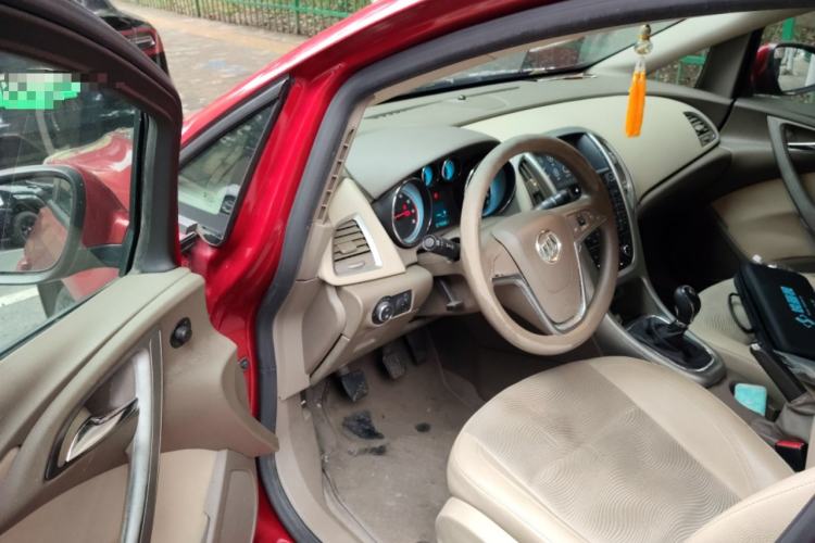 Used Buick GT 2013 GT 1.6L Manual Entry-Level Model