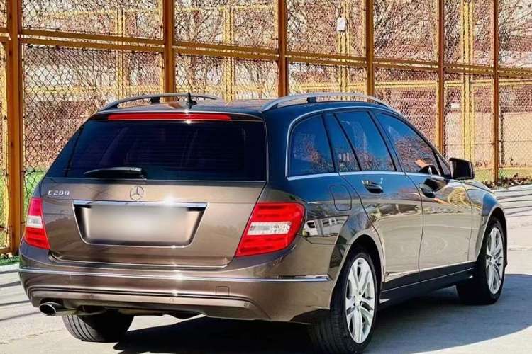 Used Mercedes-Benz C-Class (Import) 2011 C 200 Fashion Travel Edition