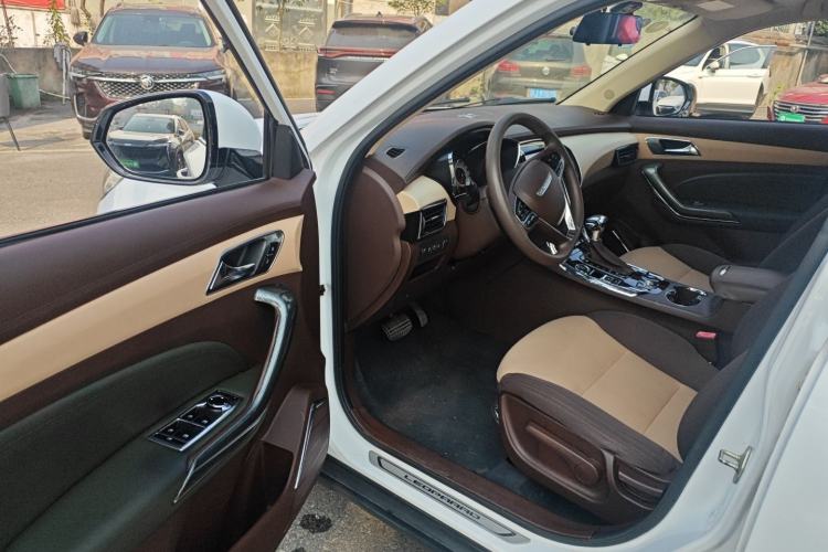 Used Leopaard CS9 2017 1.5L CVT Comfort Model Driver Seat