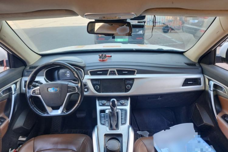 Used Geely Auto Emgrand X7 Sport 2016 1.8TD Automatic ZhiZun Version Center Console