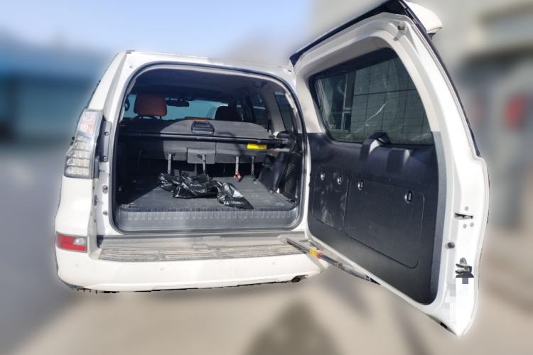 Used Lexus GX 2014 400 Prestige Edition Trunk