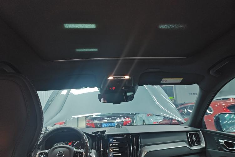 Used Volvo XC60 New Energy 2020 T8 eDrive Hybrid – Smart & Sporty Edition
