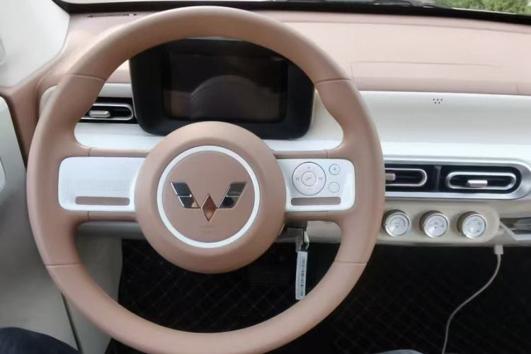 Used Wuling Hongguang MINIEV 2024 3rd Generation 215km Youth Edition