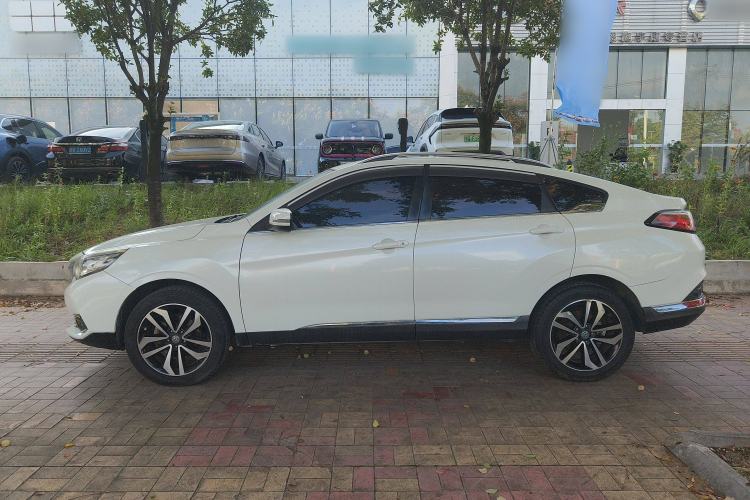 Used Venucia T90 2018 2.0L CVT Smart Connect Luxury Edition China V Standard