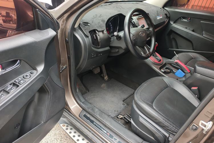 Used Kia Sportage R 2012 2.0L Automatic Two-Wheel Drive GLS