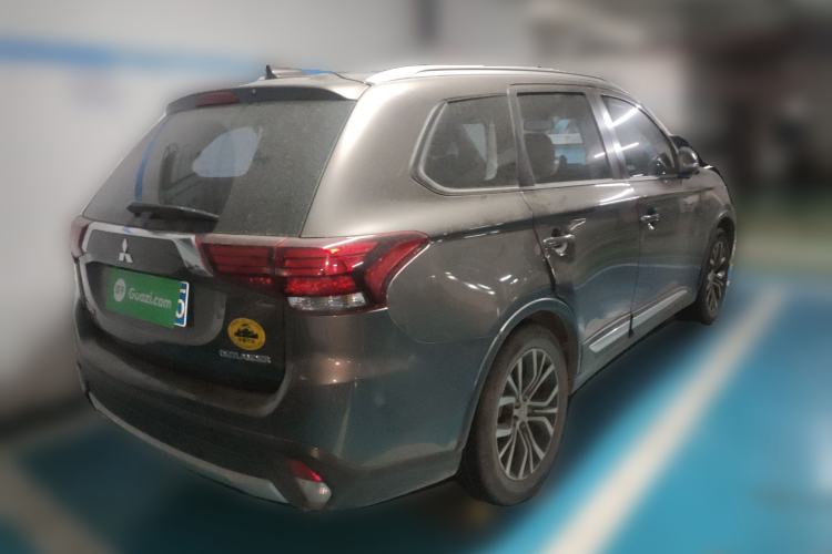 Used Mitsubishi Outlander 2018 2.0L Two-Wheel Drive Glory Edition 5 Seats