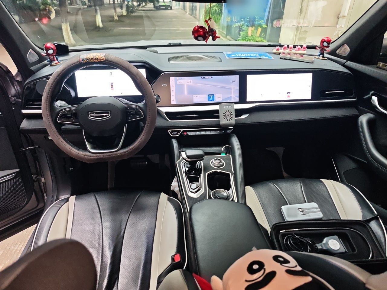 Geely Auto Monjaro L 2024 2.0TD High-Power Automatic Two-Wheel Drive Skyline Edition — снимка 9