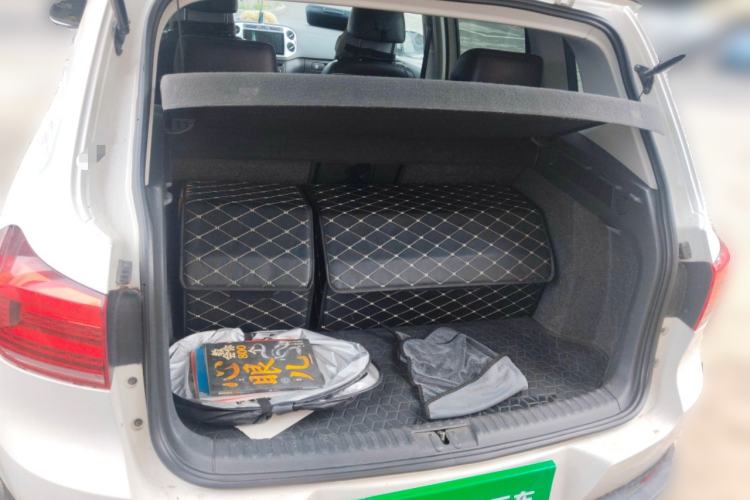 Used Volkswagen Tiguan 2015 1.8TSI Automatic Two-Wheel Drive Comfort Edition Trunk