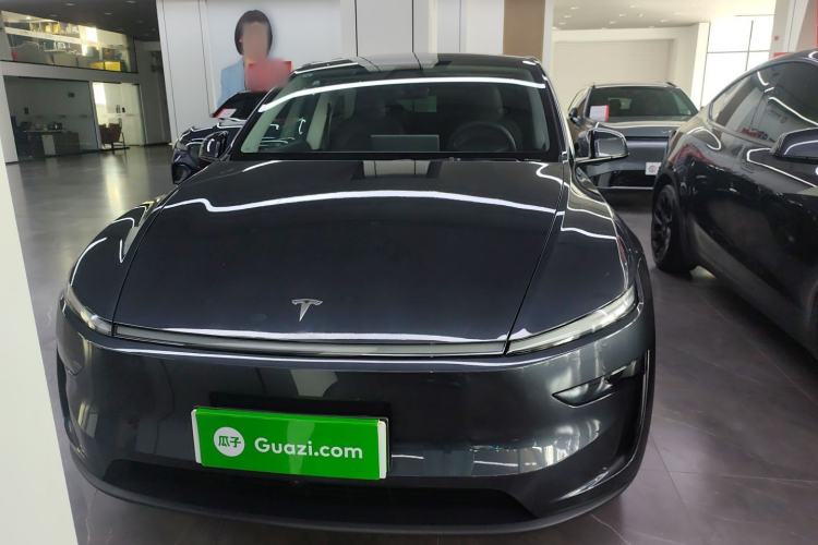 Used Tesla Model Y 2025 Rear-Wheel-Drive Version
