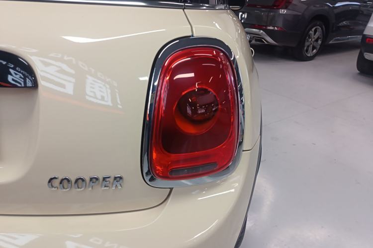 Used MINI 2016 1.5T COOPER Five-Door Edition