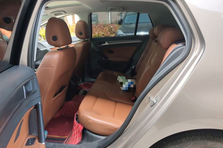 Used Volkswagen Golf 2016 230TSI Automatic Comfort Version
