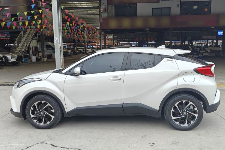 Used Toyota IZOA 2020 2.0L Enjoy Edition