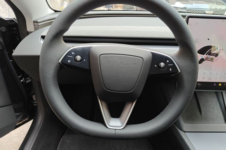 Used Tesla Model 3 2025 Model Revised Rear-Wheel-Drive Version
