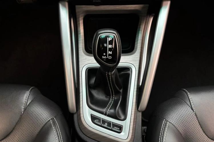 Used Geely Auto Vision X3 2017 1.5L Automatic Luxury Model Gear Lever